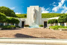 Punchbowl-National-Memorial-of-the-Pacific-Top-of-Steps-and-Statue-Honolulu-Oahu-1030x690.webp Punchbowl-National-Memorial-of-the-Pacific-Top-of-Steps-and-Statue-Honolulu-Oahu-1030x690.webp